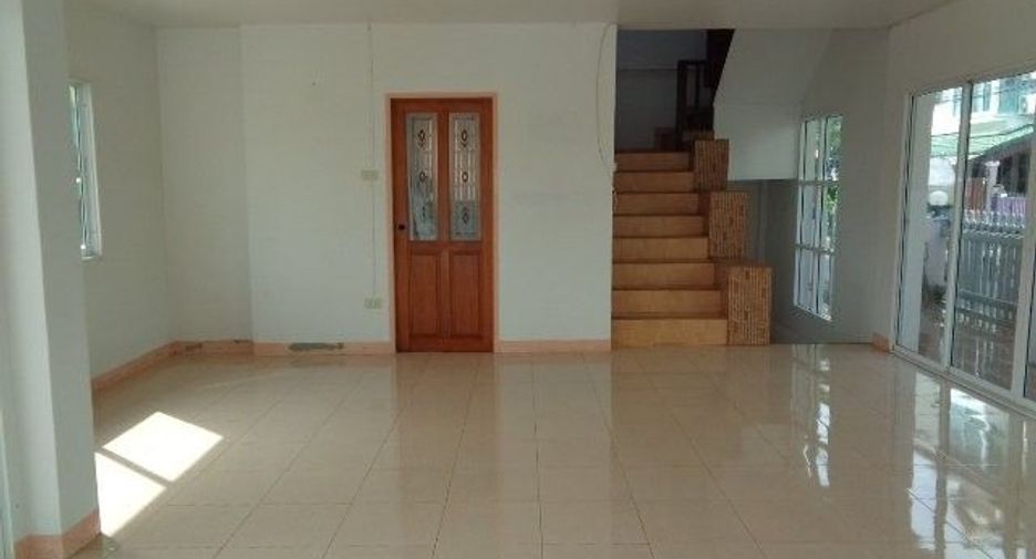 For sale 3 bedrooms house in Khlong Sam Wa, Bangkok