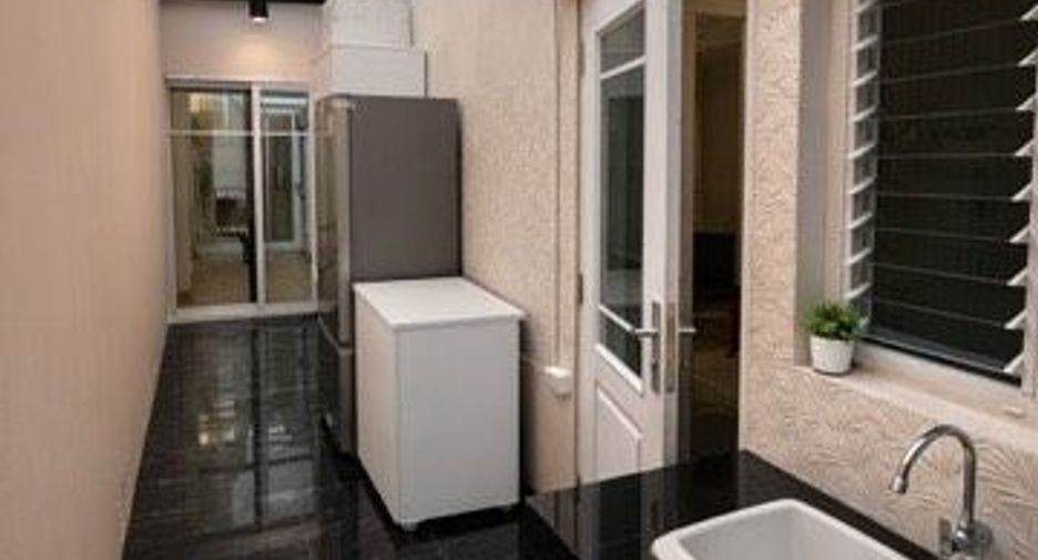 出售 6 卧室 独立屋 在 Bang Phli, Samut Prakan