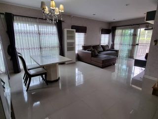 出租 3 卧室 独立屋 在 Suan Luang, 曼谷