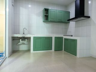 For rent 6 ベッドルーム house in Yan Nawa, Bangkok