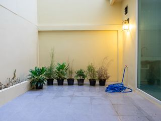 For rent 6 ベッドルーム house in Yan Nawa, Bangkok