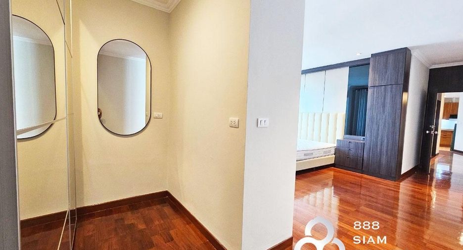 For sale 2 bedrooms condo in Yan Nawa, Bangkok
