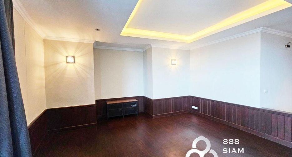 For sale 2 bedrooms condo in Yan Nawa, Bangkok