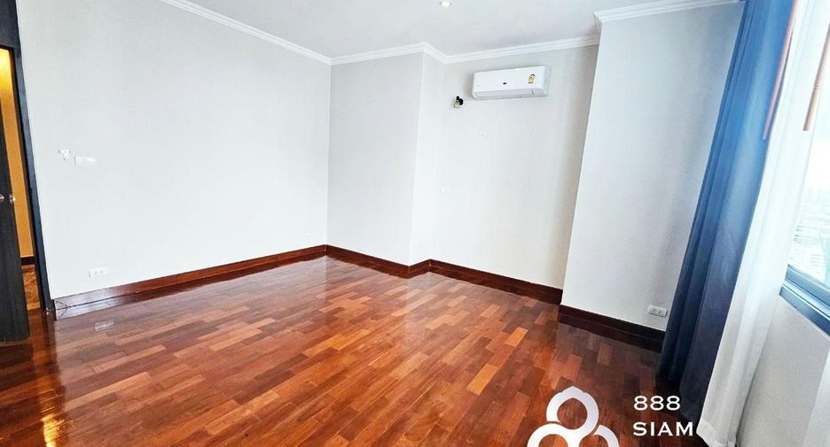 For sale 2 bedrooms condo in Yan Nawa, Bangkok