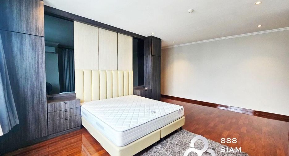 For sale 2 bedrooms condo in Yan Nawa, Bangkok