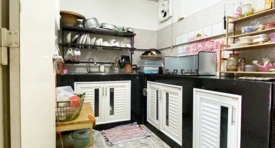 出售 2 卧室 联排别墅 在 Bang Phli, Samut Prakan
