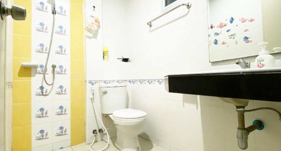 出售 2 卧室 联排别墅 在 Bang Phli, Samut Prakan
