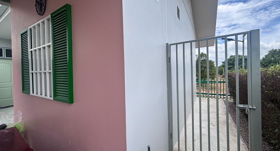 出租 2 卧室 独立屋 在 Klaeng, Rayong