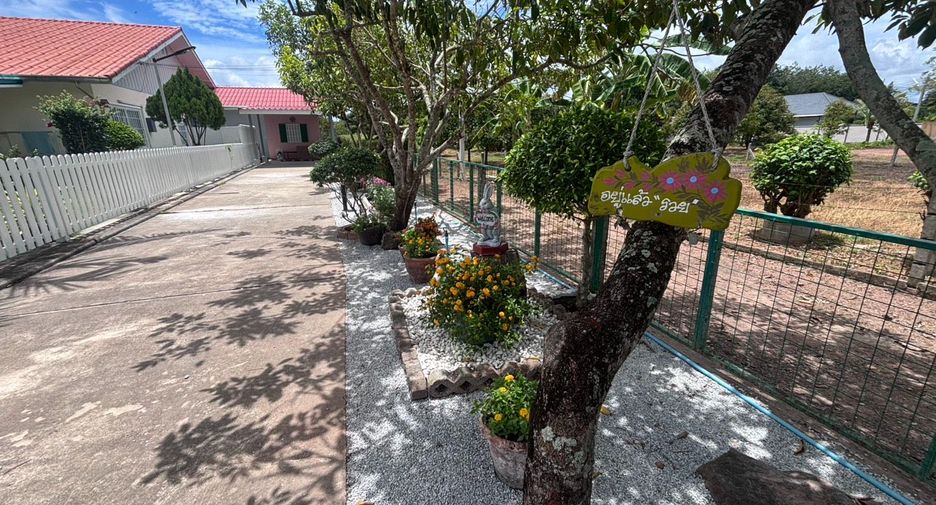 出租 2 卧室 独立屋 在 Klaeng, Rayong