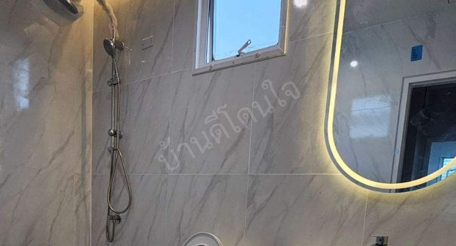出售 4 卧室 联排别墅 在 Bang Phli, Samut Prakan