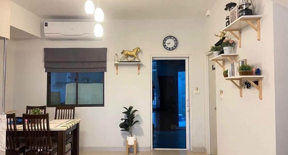 Reihenhaus zur Miete mit 3 Zimmer in Saphan Sung, Bangkok