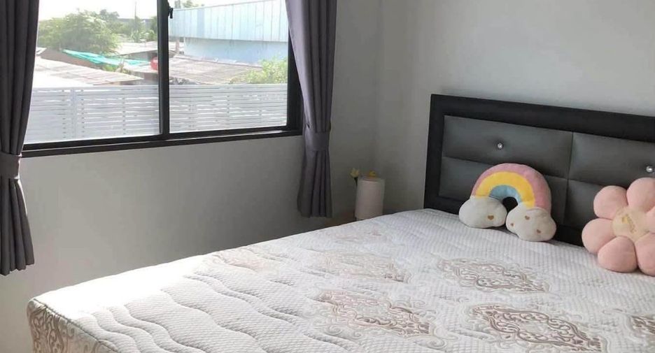 Reihenhaus zur Miete mit 3 Zimmer in Saphan Sung, Bangkok