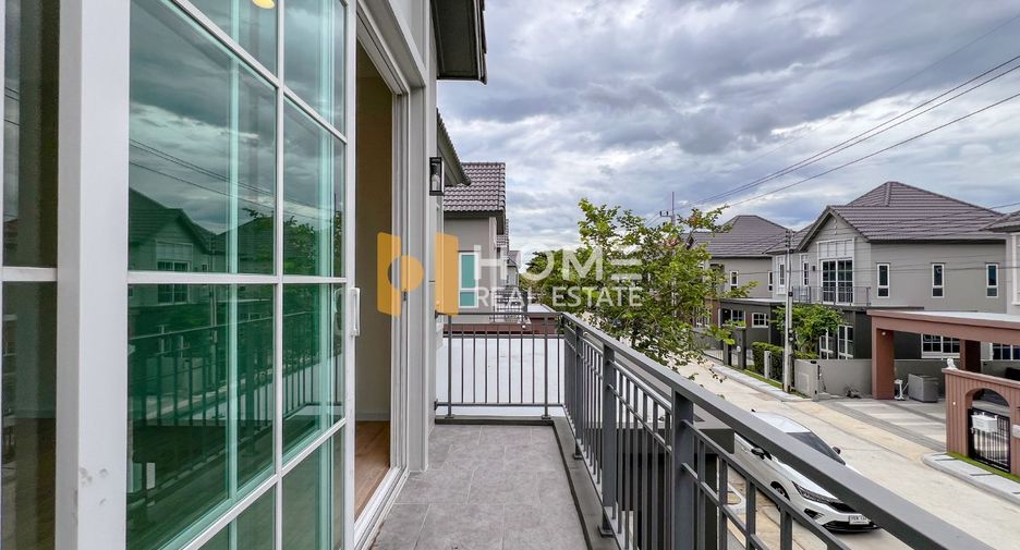 For sale 4 bedrooms house in Lat Lum Kaeo, Pathum Thani