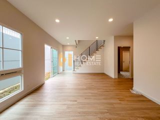 For sale 4 bedrooms house in Lat Lum Kaeo, Pathum Thani