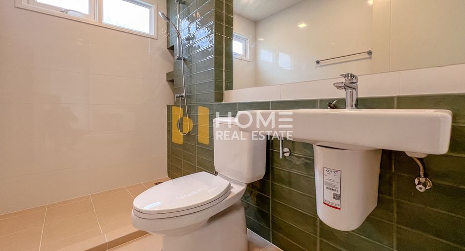 For sale 4 bedrooms house in Lat Lum Kaeo, Pathum Thani