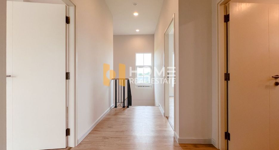 For sale 4 bedrooms house in Lat Lum Kaeo, Pathum Thani