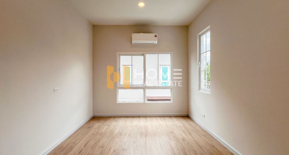 For sale 4 bedrooms house in Lat Lum Kaeo, Pathum Thani