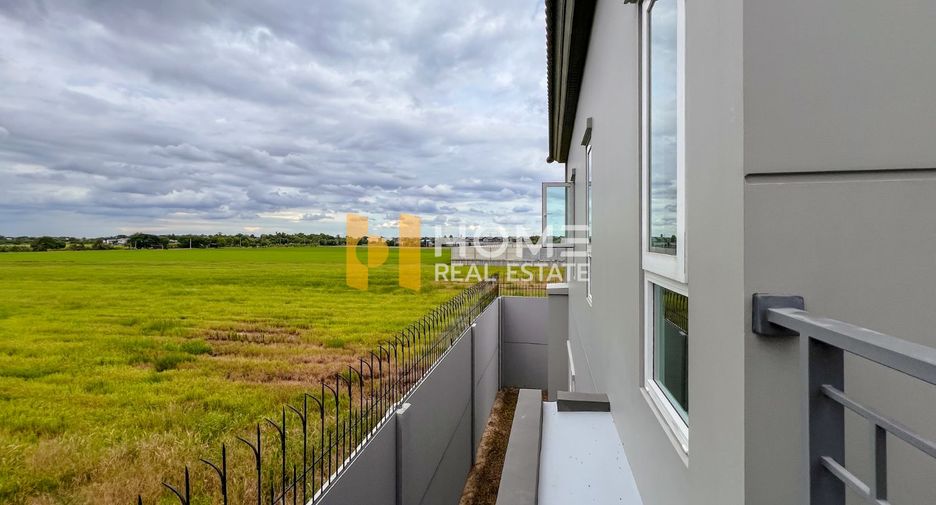 For sale 4 bedrooms house in Lat Lum Kaeo, Pathum Thani