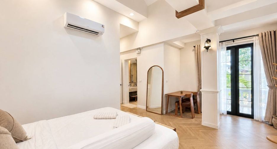 À louer 4 chambres villa à Huay Yai, Pattaya