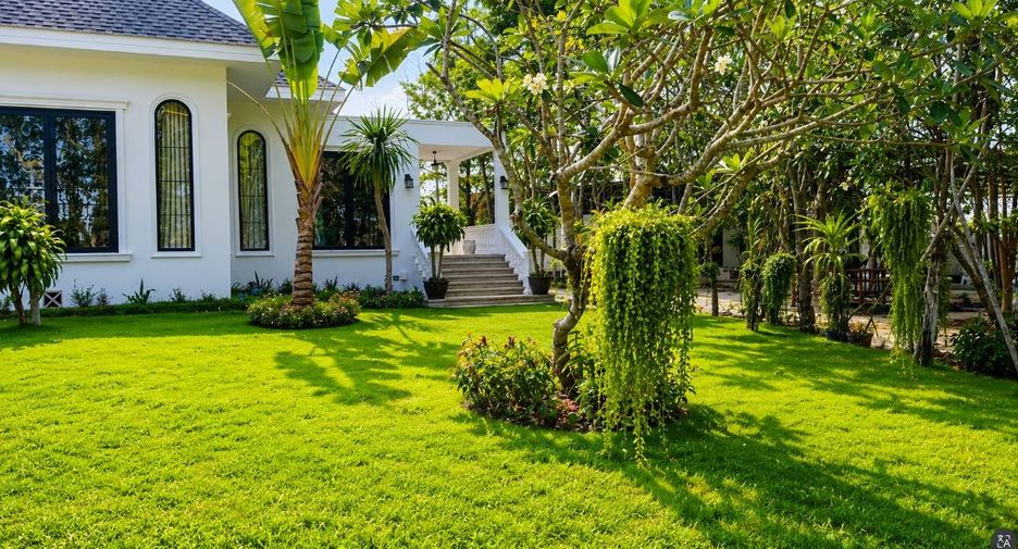 À louer 4 chambres villa à Huay Yai, Pattaya