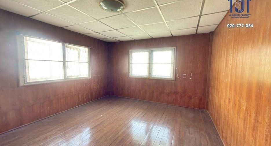 For sale 3 bedrooms house in Don Mueang, Bangkok