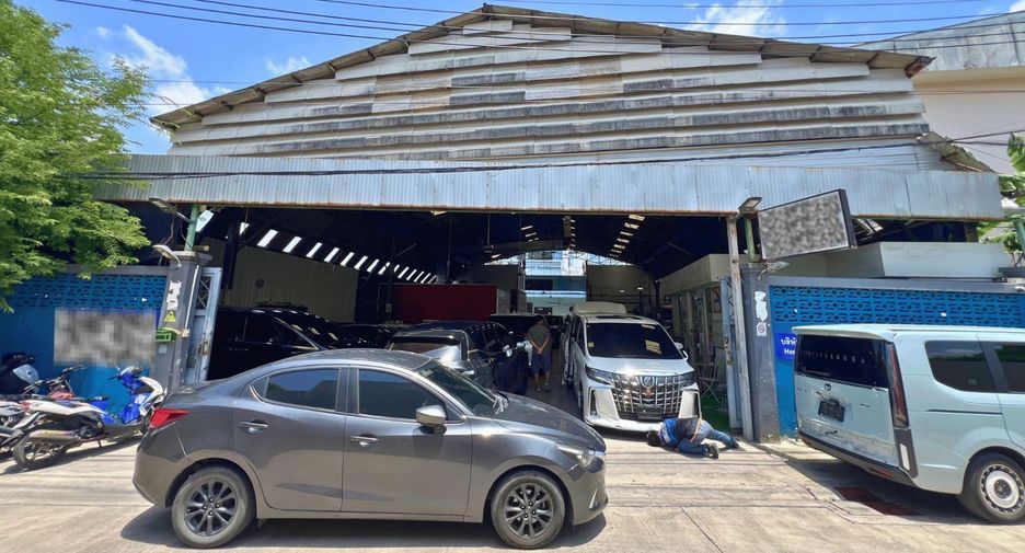 For sale warehouse in Bang Khen, Bangkok