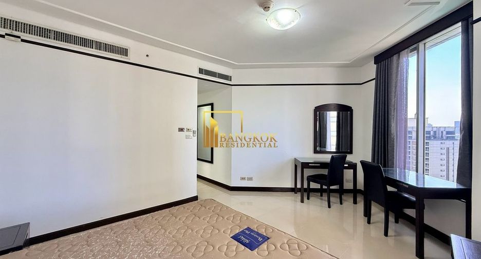 For rent and for sale 3 bedrooms condo in Pathum Wan, Bangkok