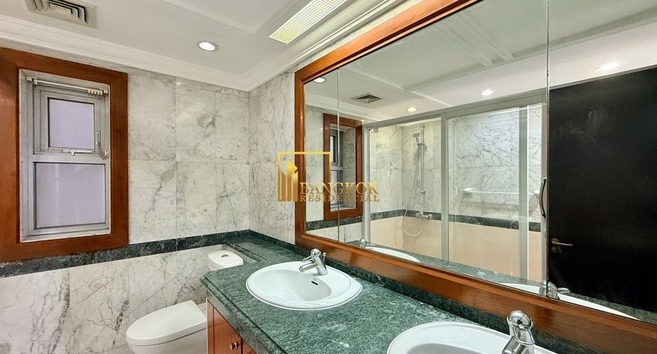 For rent and for sale 3 bedrooms condo in Pathum Wan, Bangkok