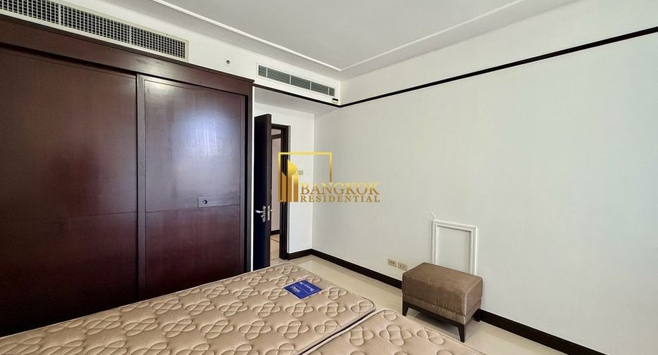 For rent and for sale 3 bedrooms condo in Pathum Wan, Bangkok