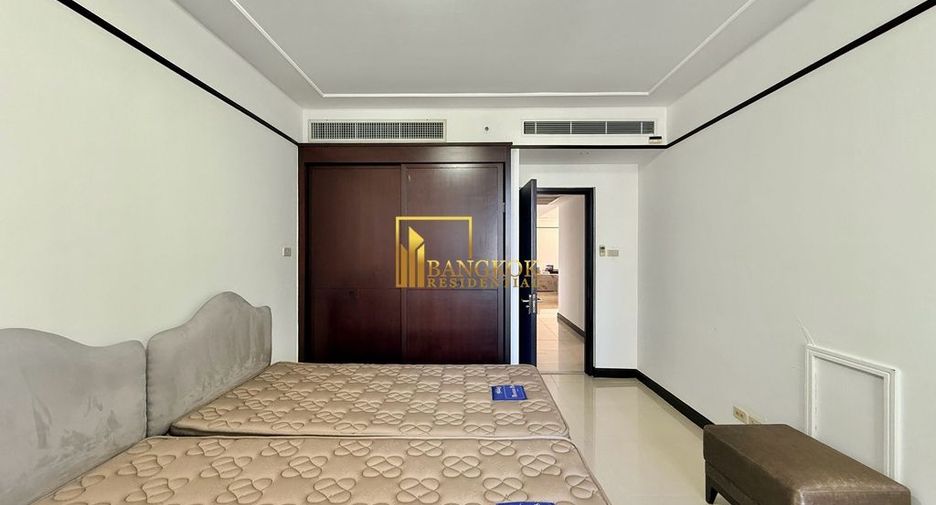 For rent and for sale 3 bedrooms condo in Pathum Wan, Bangkok