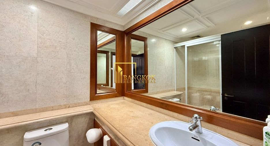 For rent and for sale 3 bedrooms condo in Pathum Wan, Bangkok