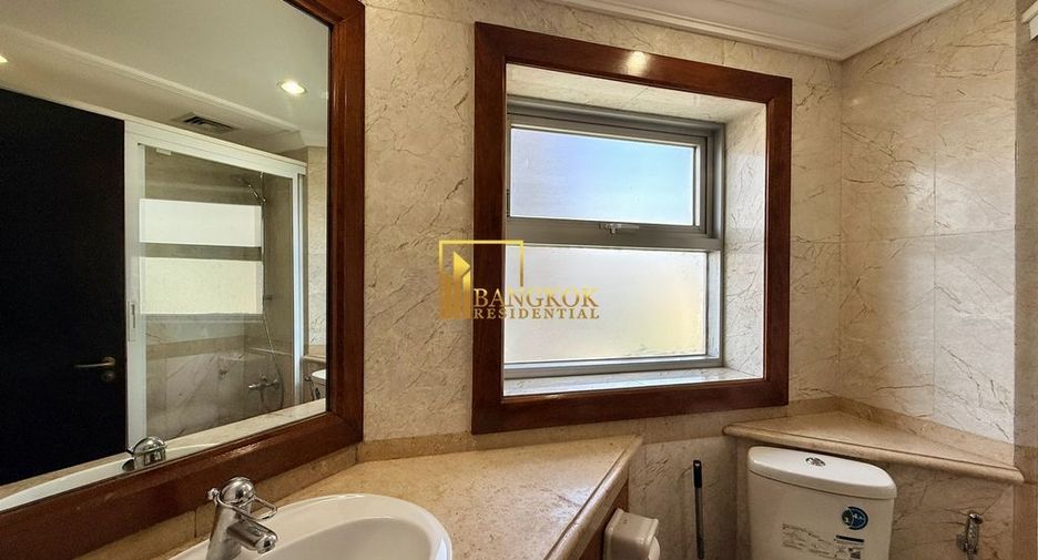 For rent and for sale 3 bedrooms condo in Pathum Wan, Bangkok