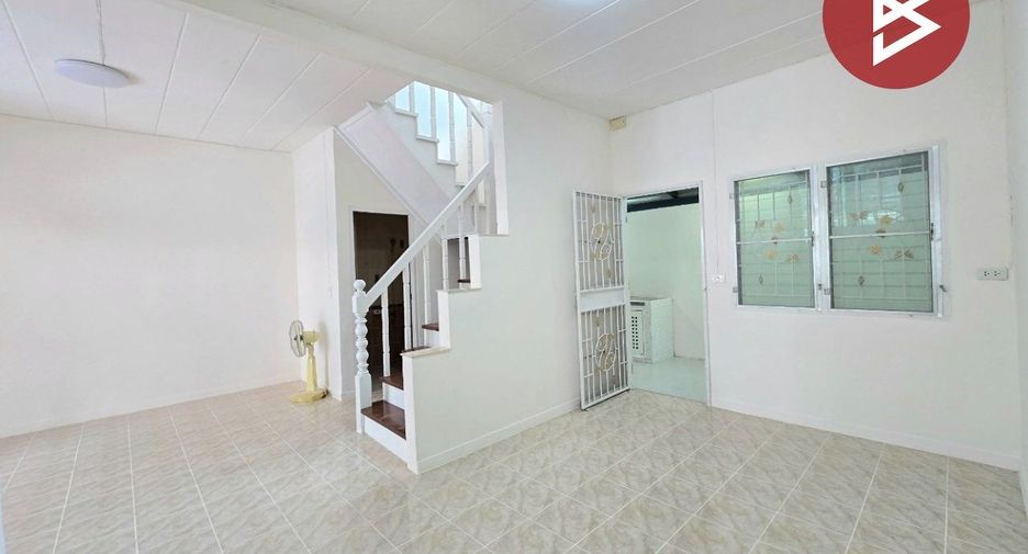 Casa adosada en venta de 3 habitaciones en Phra Samut Chedi, Samut Prakan