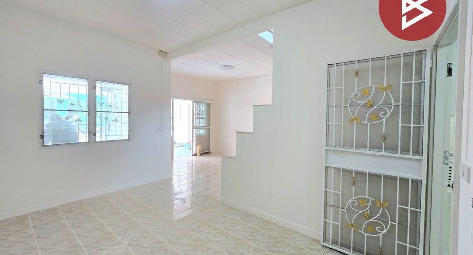 Casa adosada en venta de 3 habitaciones en Phra Samut Chedi, Samut Prakan