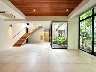 For rent 2 bedrooms house in Khlong Toei, Bangkok