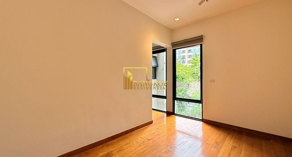 For rent 2 bedrooms house in Khlong Toei, Bangkok