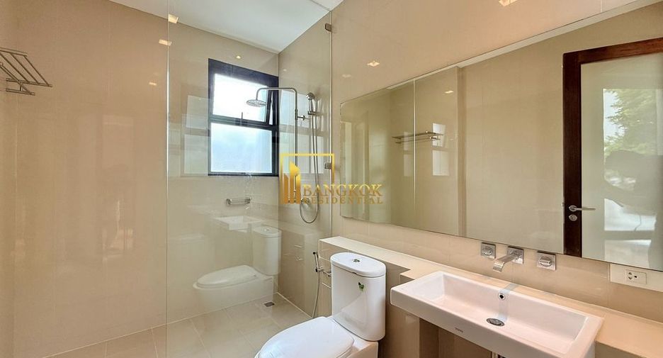 For rent 2 bedrooms house in Khlong Toei, Bangkok