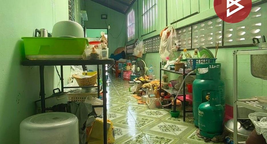 Casa adosada en venta de 3 habitaciones en Mueang Chachoengsao, Chachoengsao