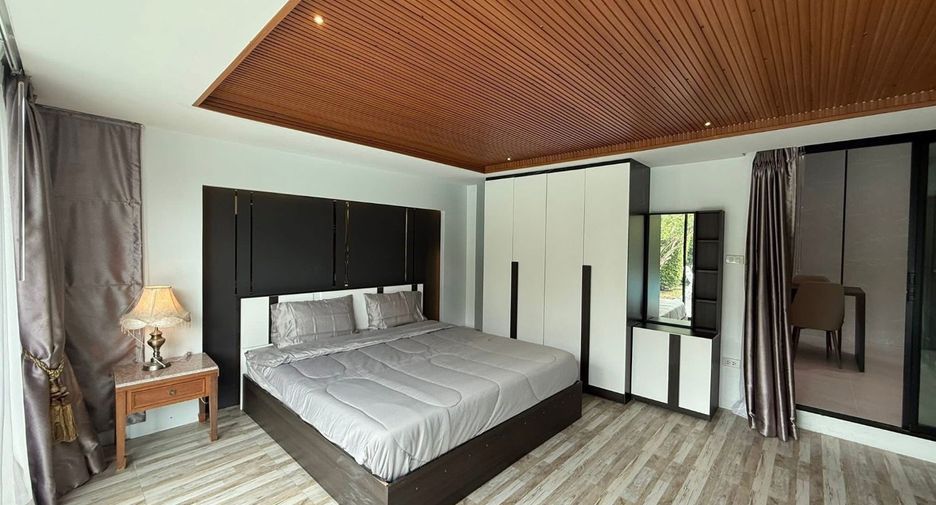 For rent and for sale 4 bedrooms house in Bang Lamung, Chonburi