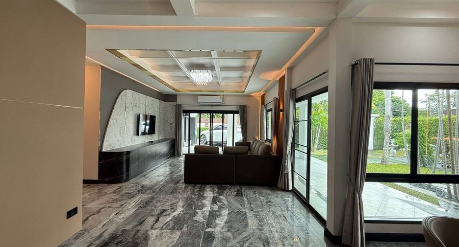 For rent and for sale 4 bedrooms house in Bang Lamung, Chonburi