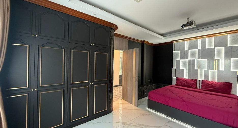 For rent and for sale 4 bedrooms house in Bang Lamung, Chonburi