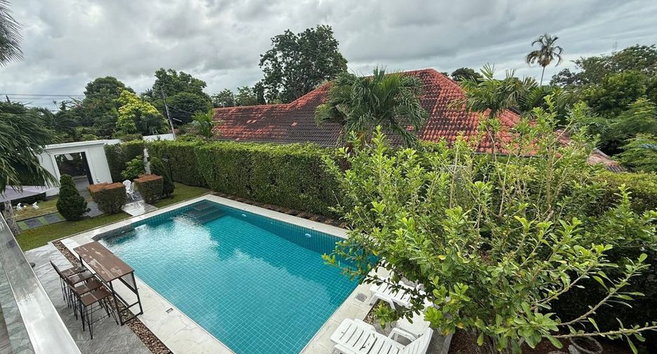 For rent and for sale 4 bedrooms house in Bang Lamung, Chonburi