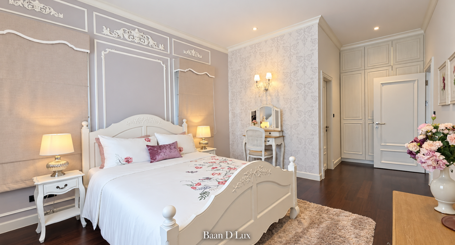 Haus zum Kauf mit 4 Zimmer in Mueang Pathum Thani, Pathum Thani