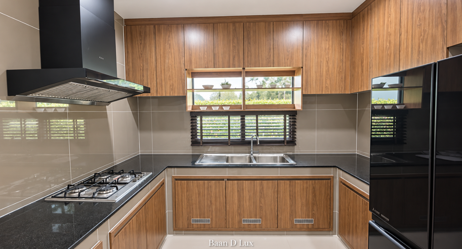 Haus zum Kauf mit 4 Zimmer in Mueang Pathum Thani, Pathum Thani