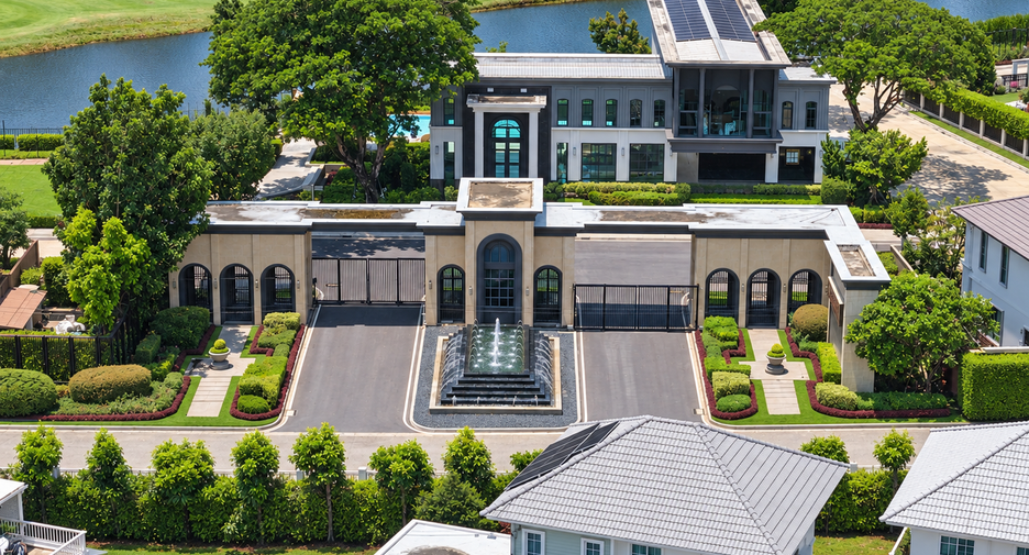 Haus zum Kauf mit 4 Zimmer in Mueang Pathum Thani, Pathum Thani