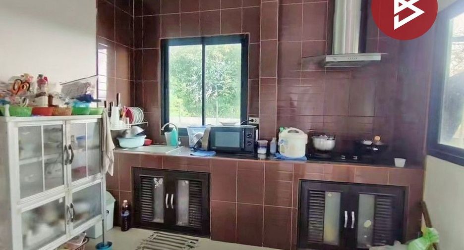 Продажа 2 спальни таунхаус в Mueang Uttaradit, Уттарадит