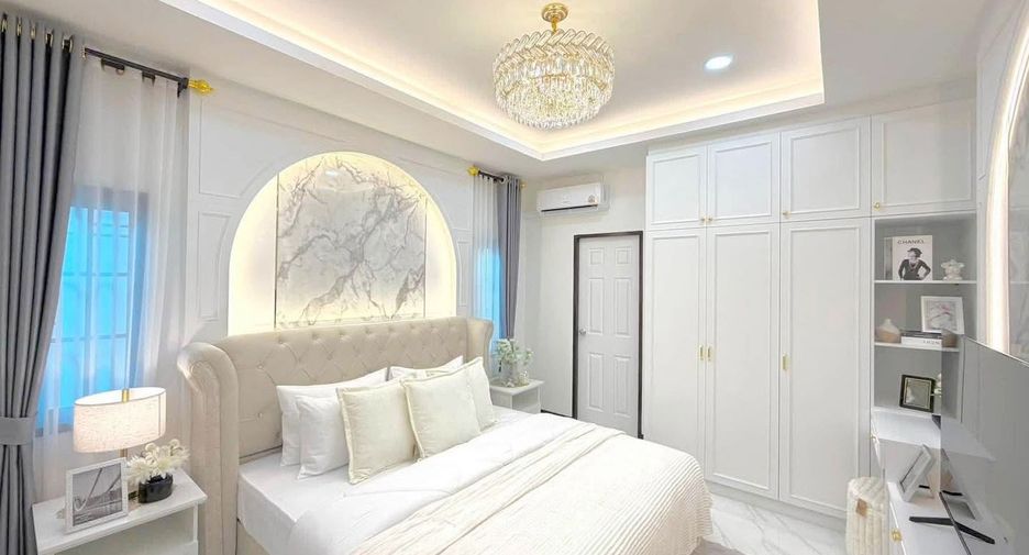 For sale 3 bedrooms villa in Bang Lamung, Chonburi