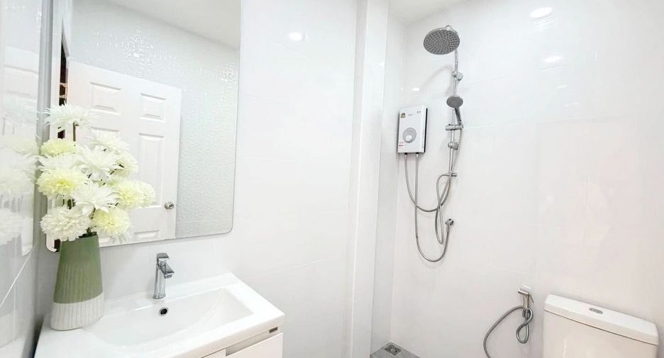 For sale 3 bedrooms villa in Bang Lamung, Chonburi