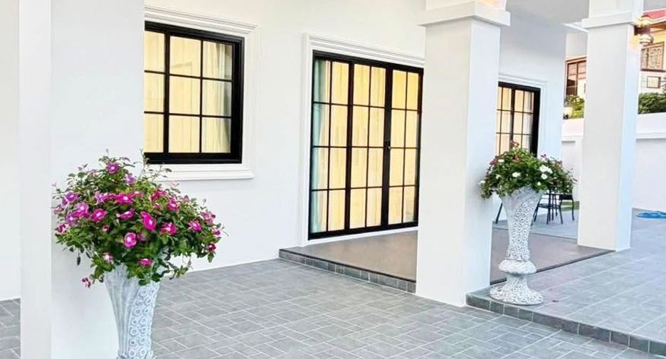 For sale 3 bedrooms villa in Bang Lamung, Chonburi