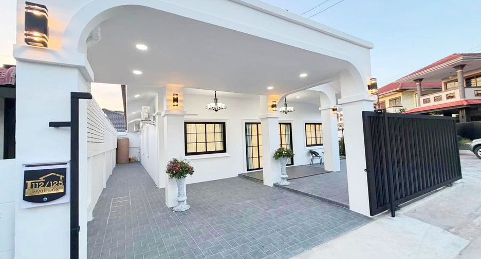 For sale 3 bedrooms villa in Bang Lamung, Chonburi